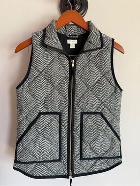 J. Crew Excursion Quilted Vest Herringbone Black White XXS Zip Up Puffer Vest